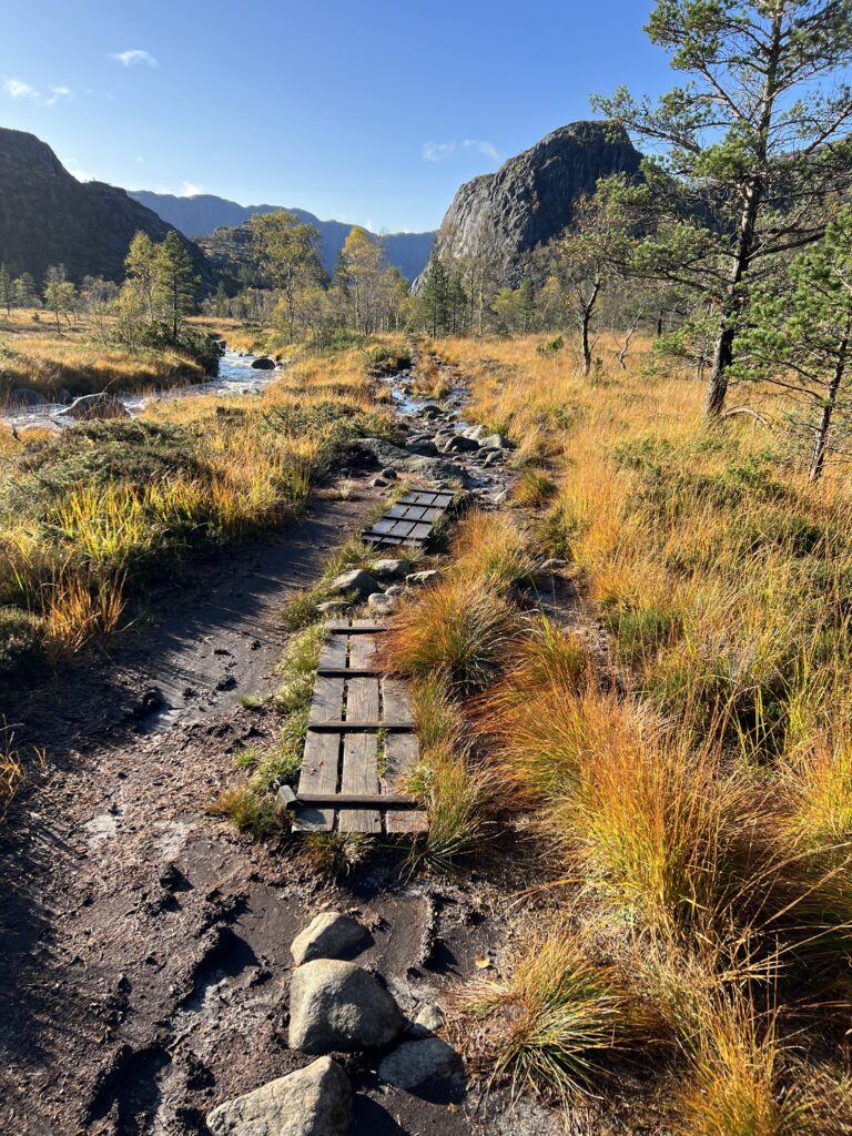 hiking norway